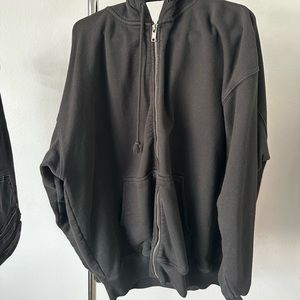 Brandy Melville oversized zip up hoodie